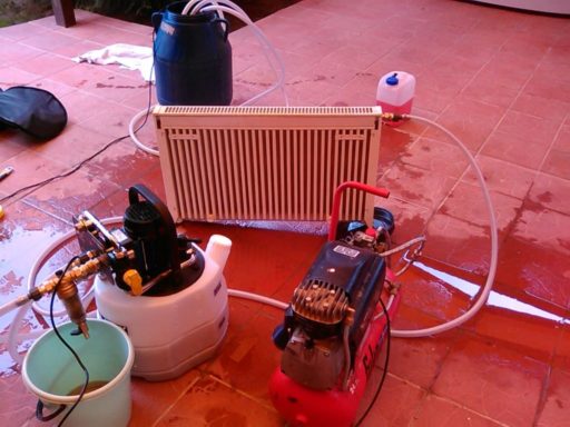 Промывка биметаллических радиаторов отопления: все просто