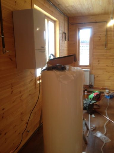 Отопление в деревянном доме, установка горячего водоснабжения