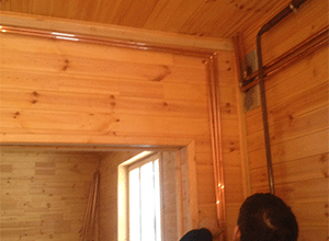 Медные трубы и монтаж частного автономного отопления в деревянном доме, установка медных труб для системы отопления загородного дома