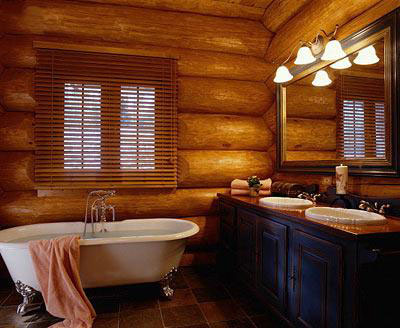 Установка ванной комнаты в деревянном коттедже